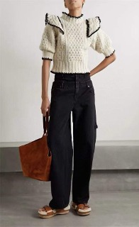 어깨 프릴 디자인 화이트 니트   shoulder frill design white knitwear
